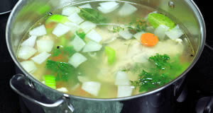 How to Make Chicken Stock