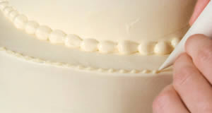 How to Make a Wedding Cake