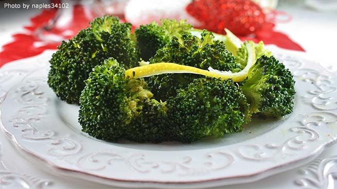 What are some healthy broccoli recipes?