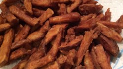 Homemade Crispy Seasoned French Fries Recipe - Allrecipes.com