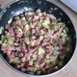 Ham and Fruit Stir-Fry