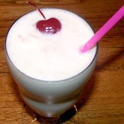 Vanilla Milkshake I Recipe