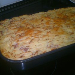 Easy Shepherd's Pie with Garlic Romano Potatoes