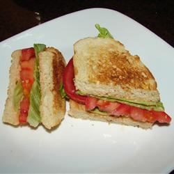 Quick Tomato Sandwich