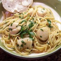 Easy Garlic-Lemon Scallops