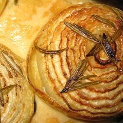 Onions Baked with Rosemary and Cream