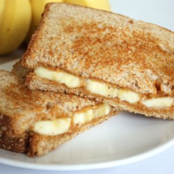 Grilled Peanut Butter and Banana Sandwich