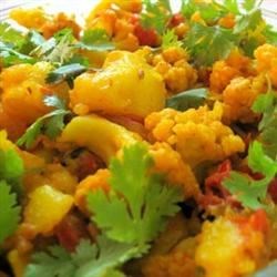 Aloo Gobi Masala (Cauliflower and Potato Curry)