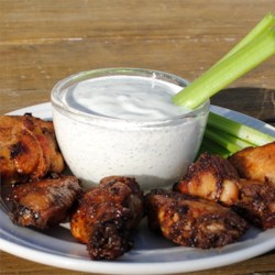 Dad's Kickin' Jamaican Wings, Mon