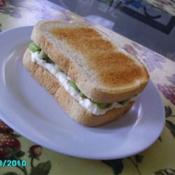 Creamy Kiwi Sandwich