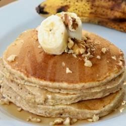 Whole Wheat, Oatmeal, and Banana Pancakes