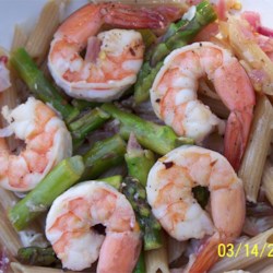 Elegant Penne with Asparagus and Shrimp