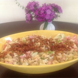 Bacon, Lettuce, and Tomato Macaroni Salad