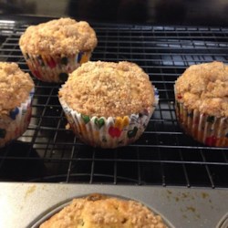 Healthier Banana Crumb Muffins