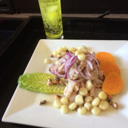 What are the ingredients of ceviche Peruano?