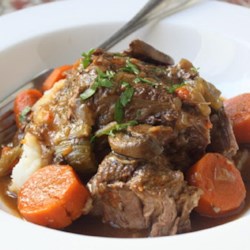 What is a good recipe for an oven pot roast with vegetables?