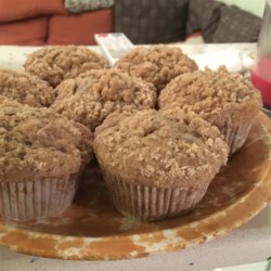 easy banana crumb muffins