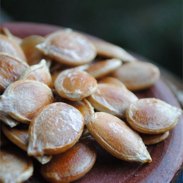 How do you make sweet toasted pumpkin seeds?