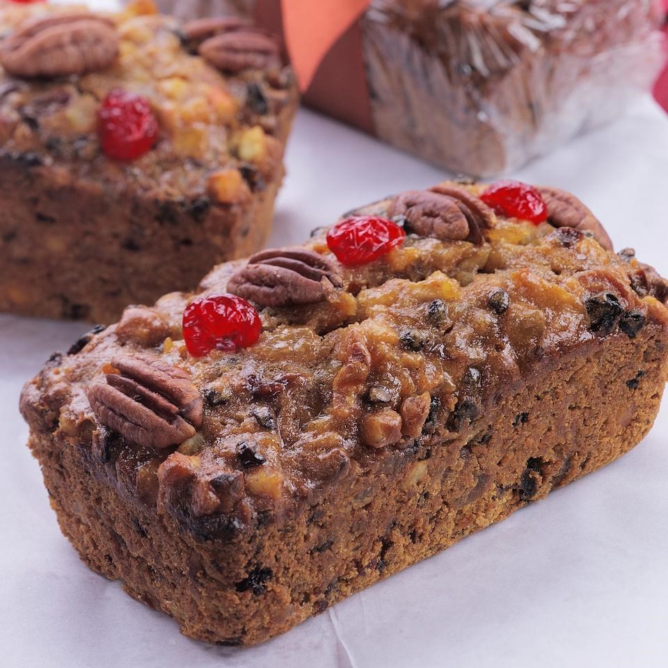 everyone-loves-this-fruitcake-recipe-eatingwell