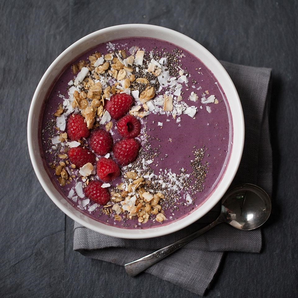 Acai-Blueberry Smoothie Bowl Recipe - EatingWell