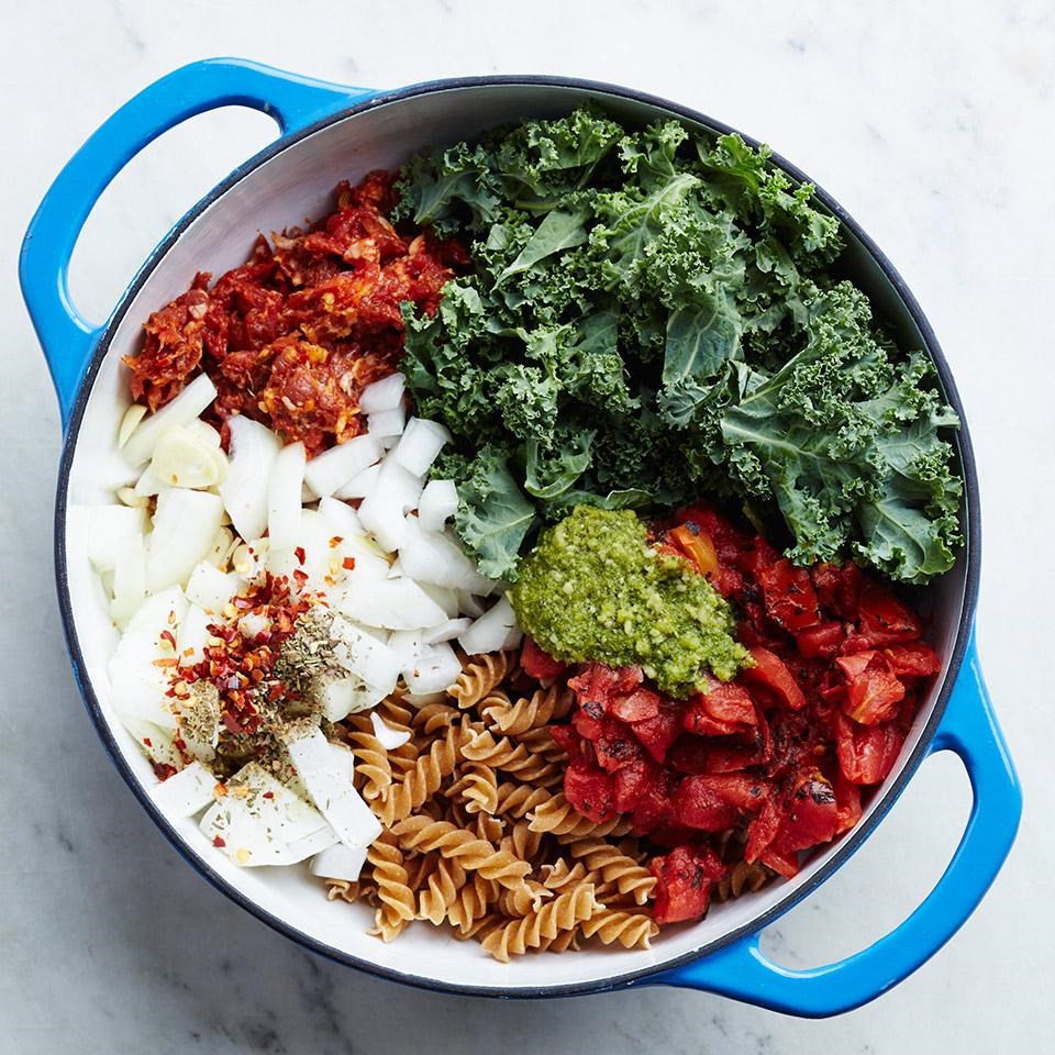 One Pot Italian Sausage And Kale Pasta Recipe Eatingwell