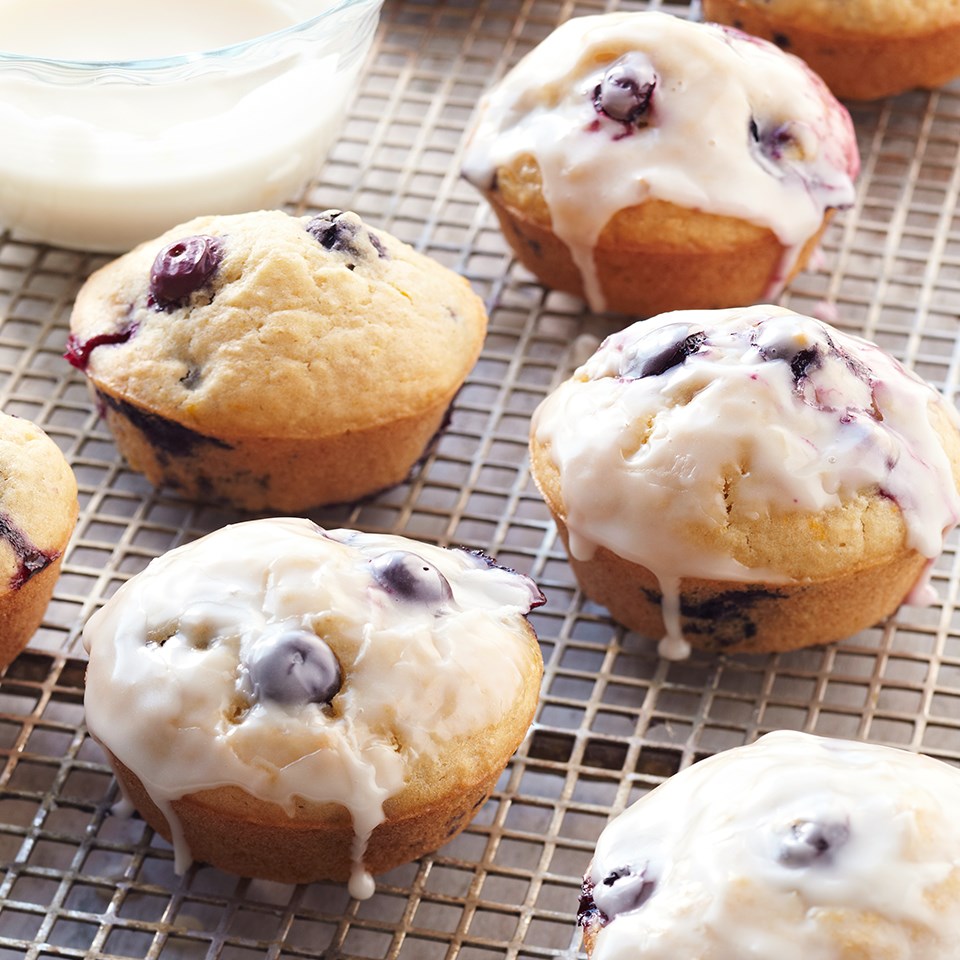 Blueberry-Ricotta Muffins Recipe - EatingWell