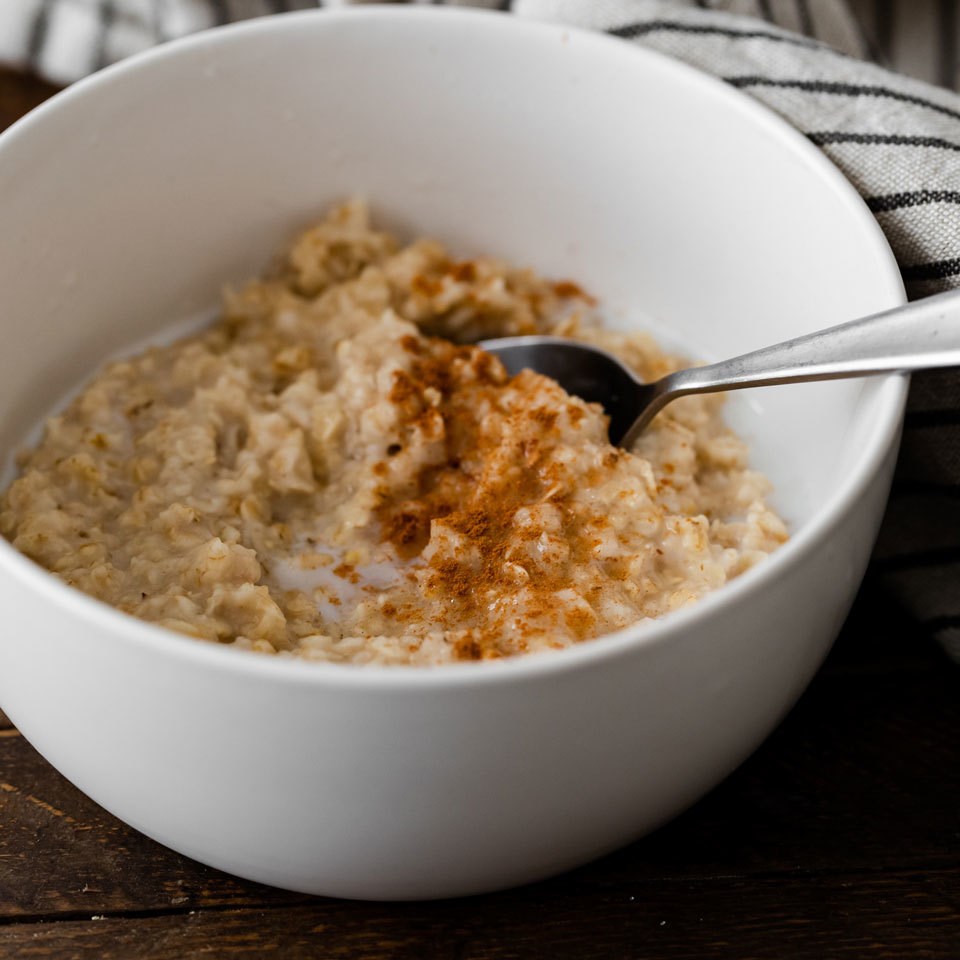 The Right Way to Prepare Oatmeal and 5 Tips for Making It Better
