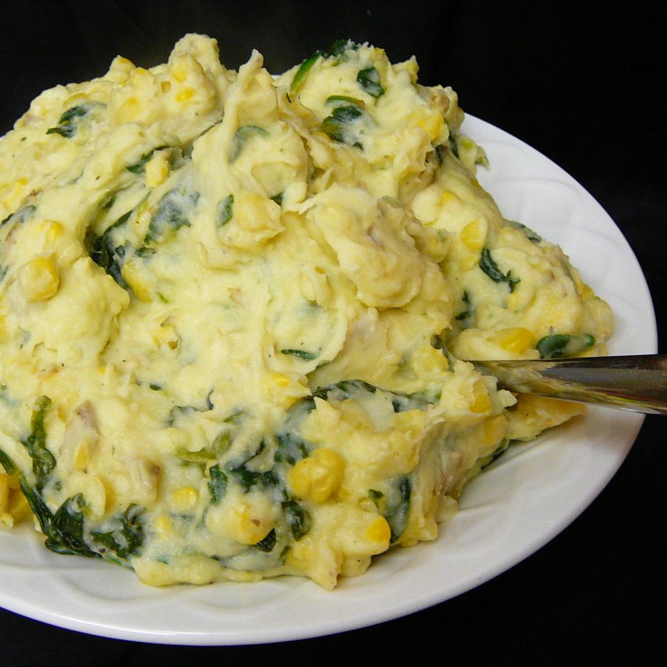 Tasty Potato Layered With Spinach 'N' Corn