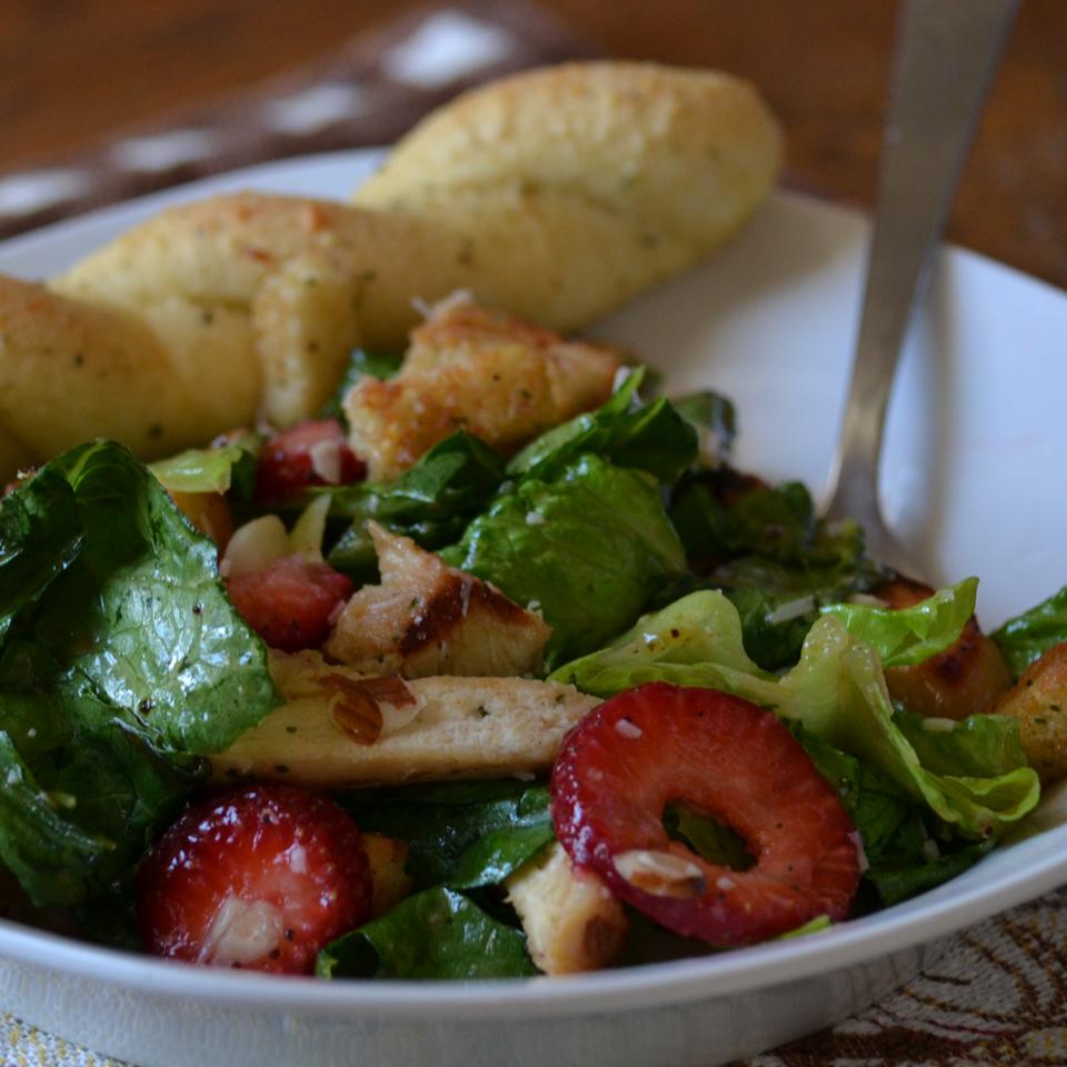 Chicken Berry Salad image