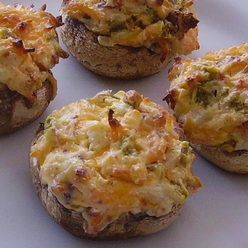 Hot and Spicy Stuffed Mushrooms_image