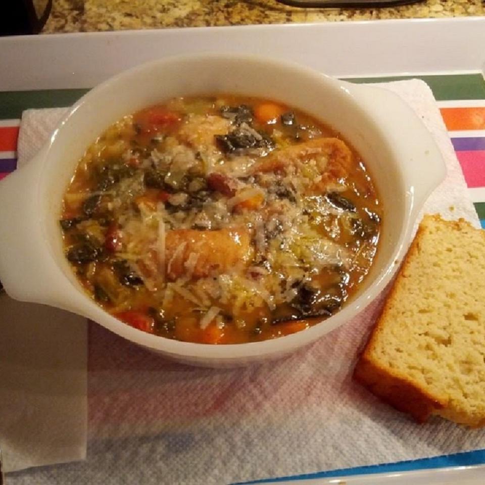 Ribollita (Reboiled Italian Cabbage Soup)_image