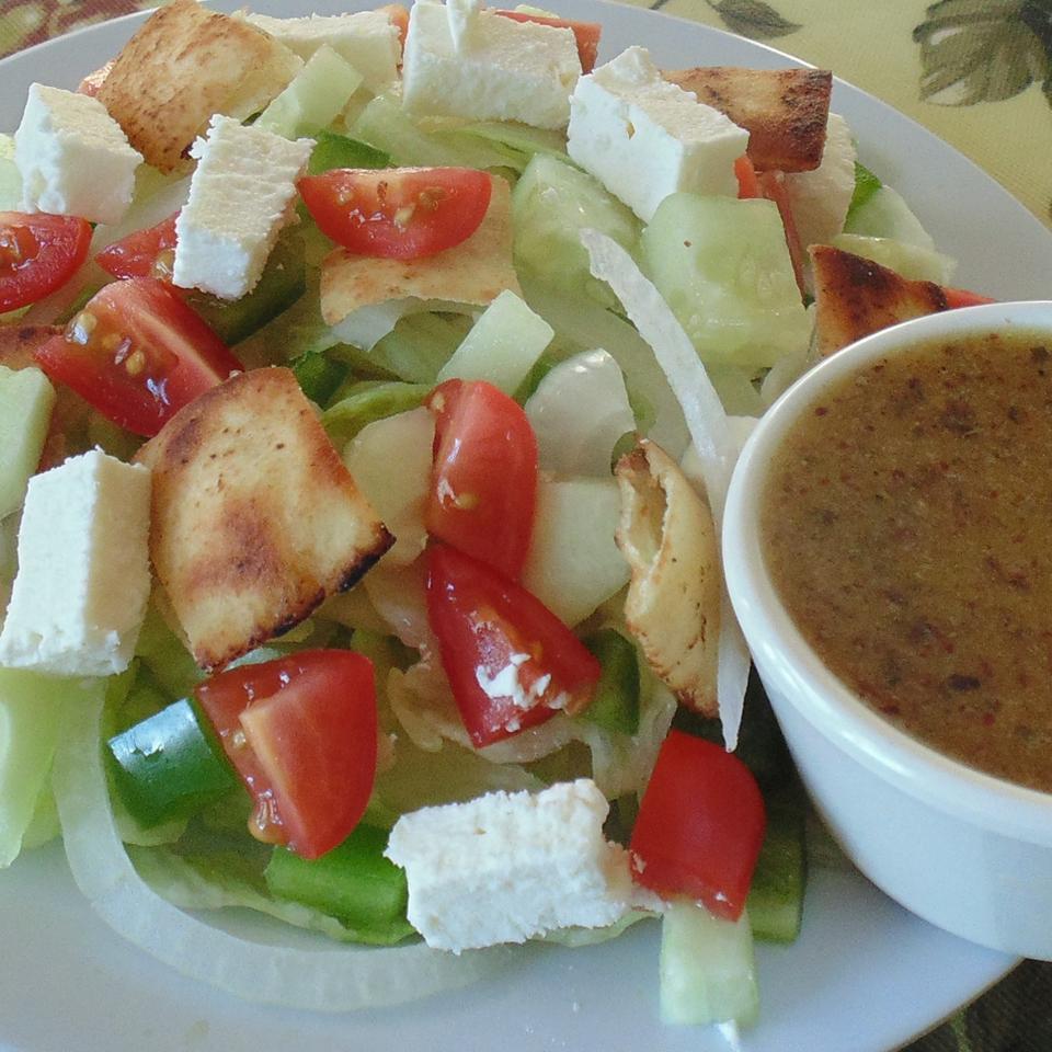 Danielle's Fattoush Salad_image