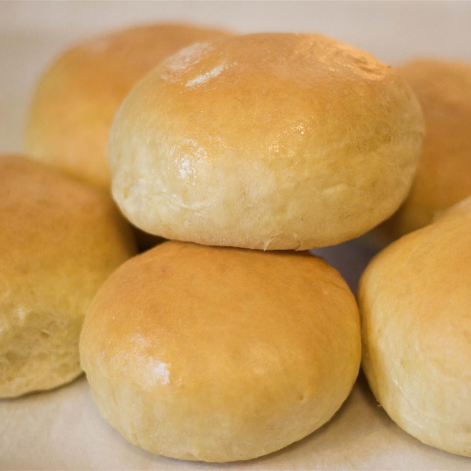 Soft-N-Fluffy Hamburger Buns_image