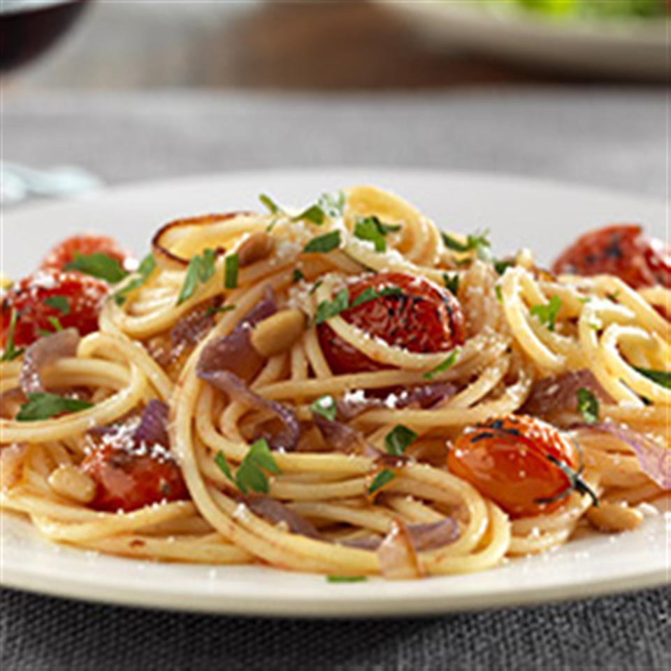 Gluten Free Spaghetti with Caramelized Red Onions, Cherry Tomatoes ...