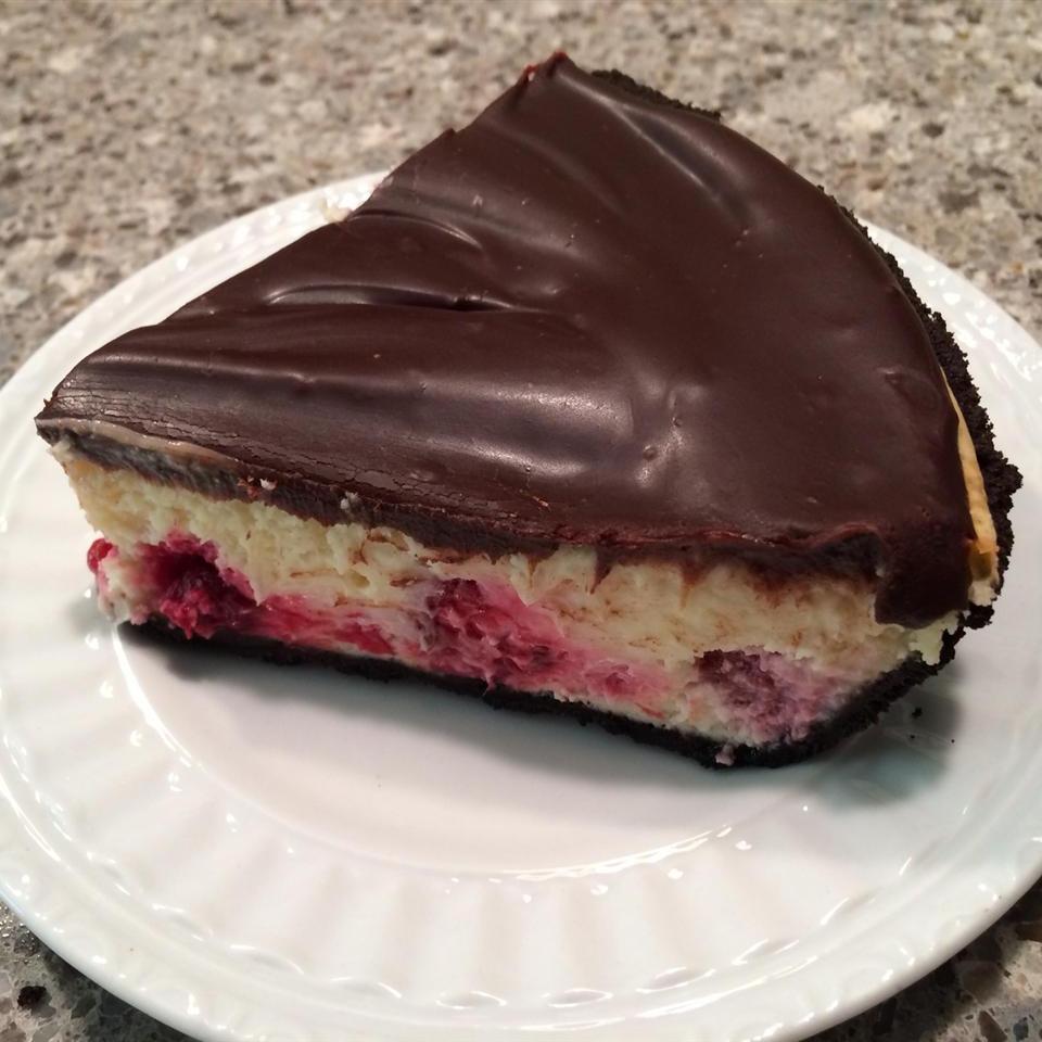 Easy Chocolate-Raspberry Cheese Pie_image