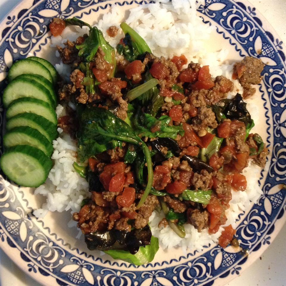 Vietnamese Beef And Lettuce Curry image