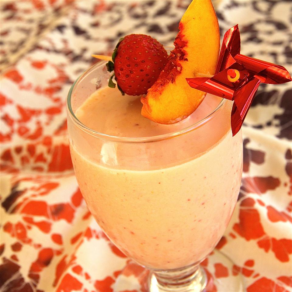 Rosy Ginger Peach Smoothie image