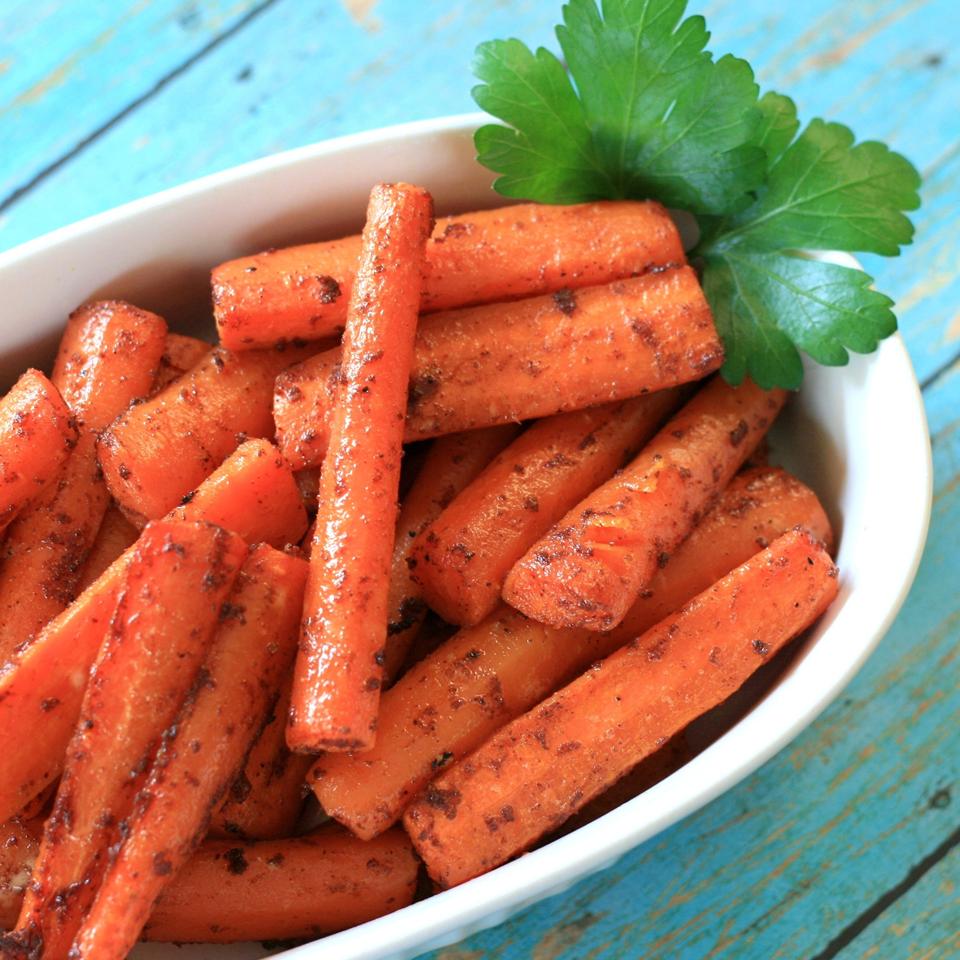 Quick and Easy Baked Carrots_image