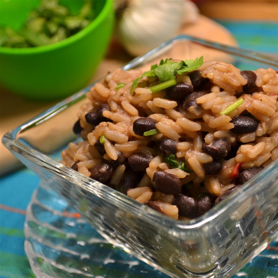 Quick and Easy Black Beans and Rice_image