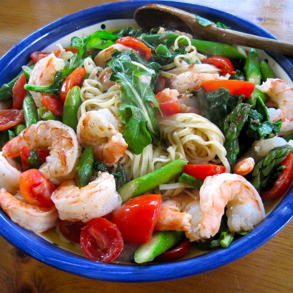 Creamy Shrimp Pasta Primavera image