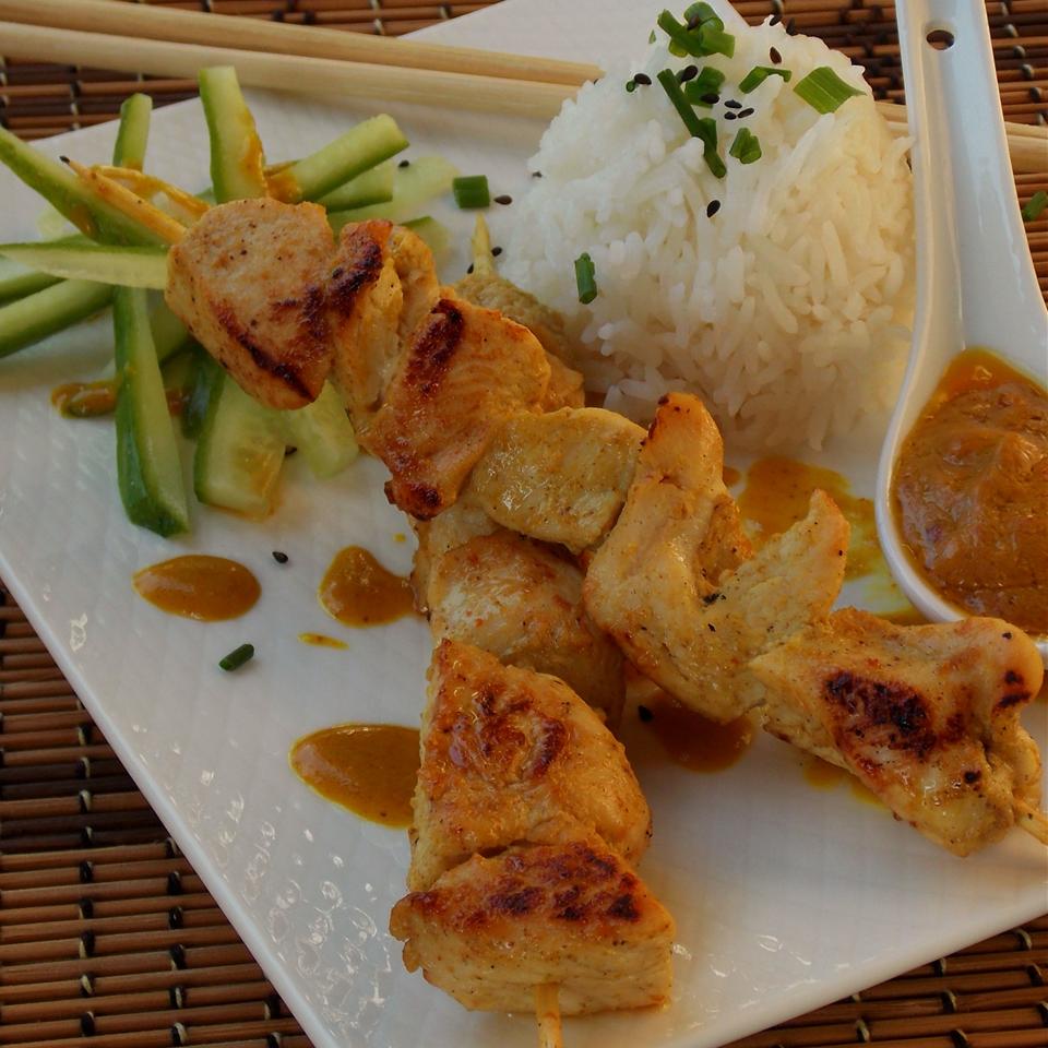 Chicken Satay With Peanut Sauce_image