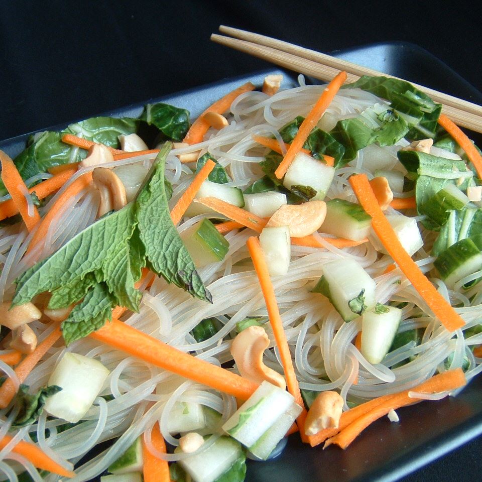 Vietnamese Rice Noodle Salad_image
