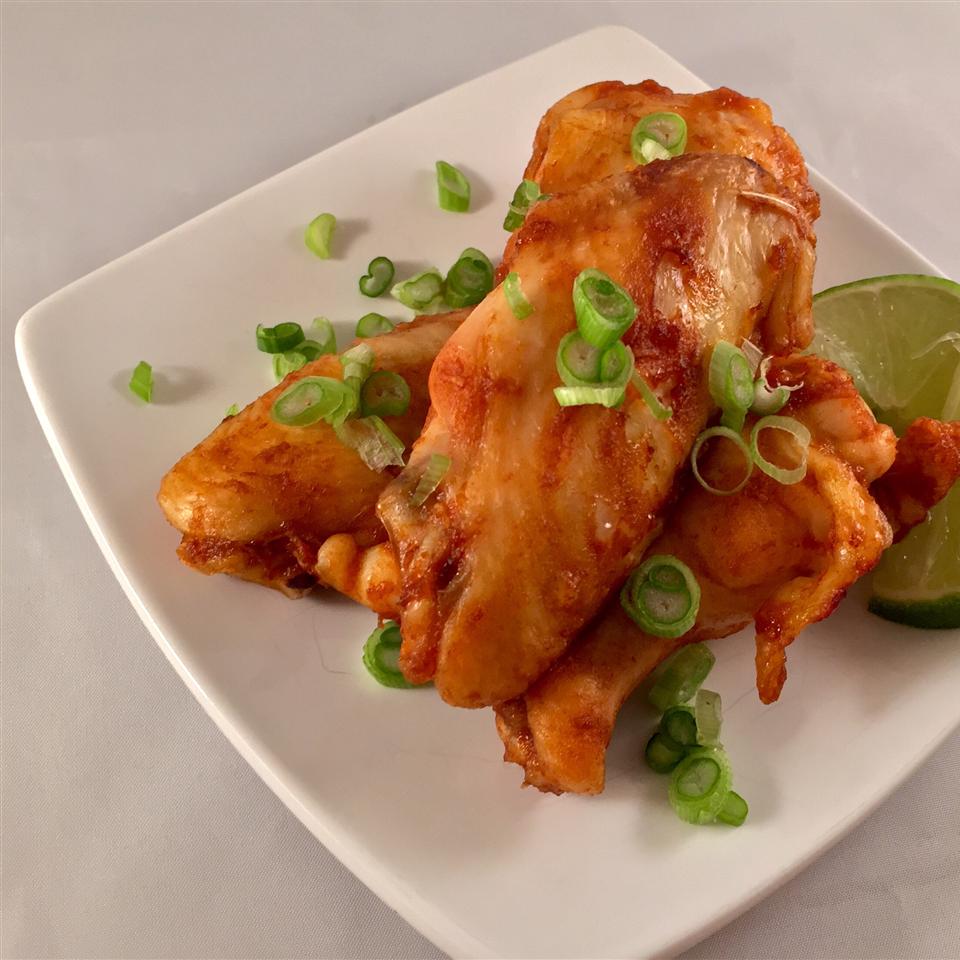 Spicy Asian-Inspired Chicken Wings_image