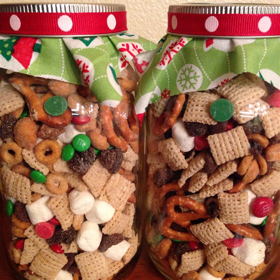 Chex Mix Mason Jar Christmas Trail Mix Recipe 2025