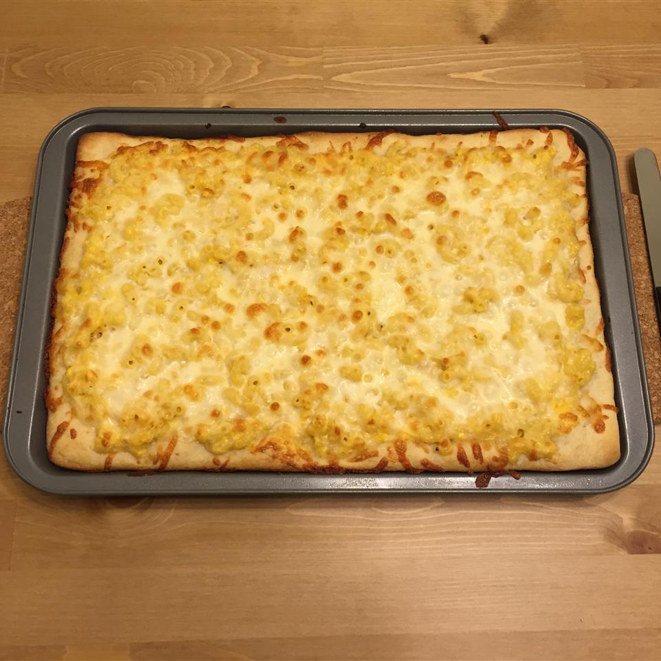 Mac-N-Cheese Pizza image