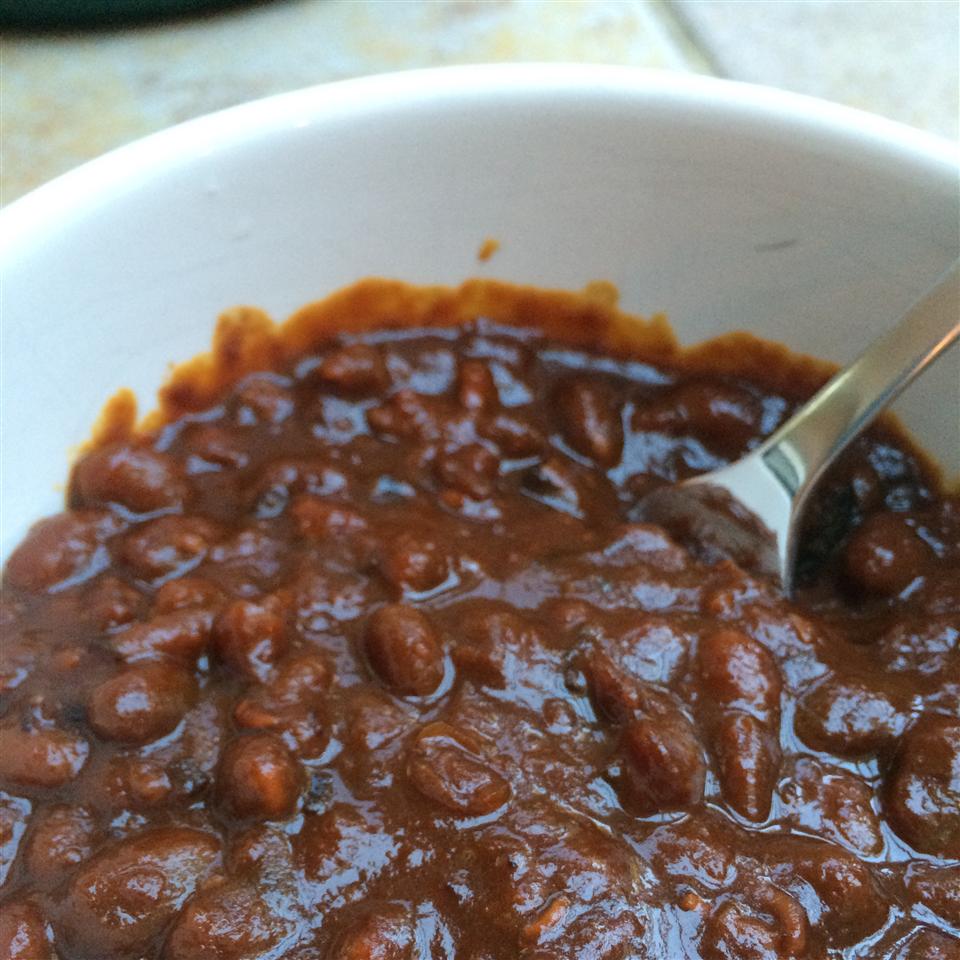 Slow Cooker Homemade Beans_image