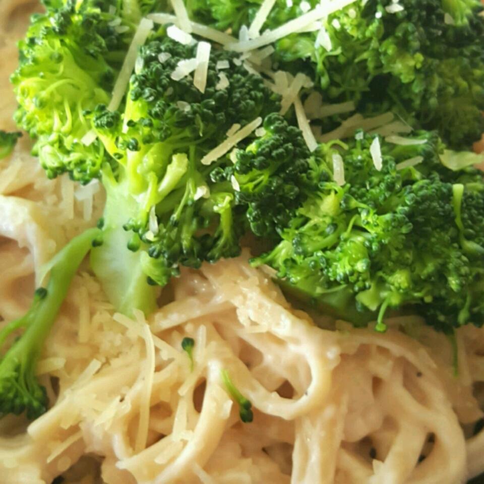 Creamy Fettuccine Alfredo with Broccoli Recipe Allrecipes