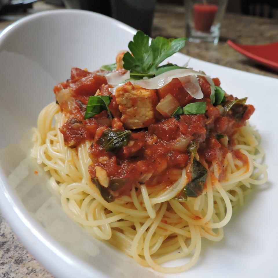 Basil Chicken over Angel Hair_image