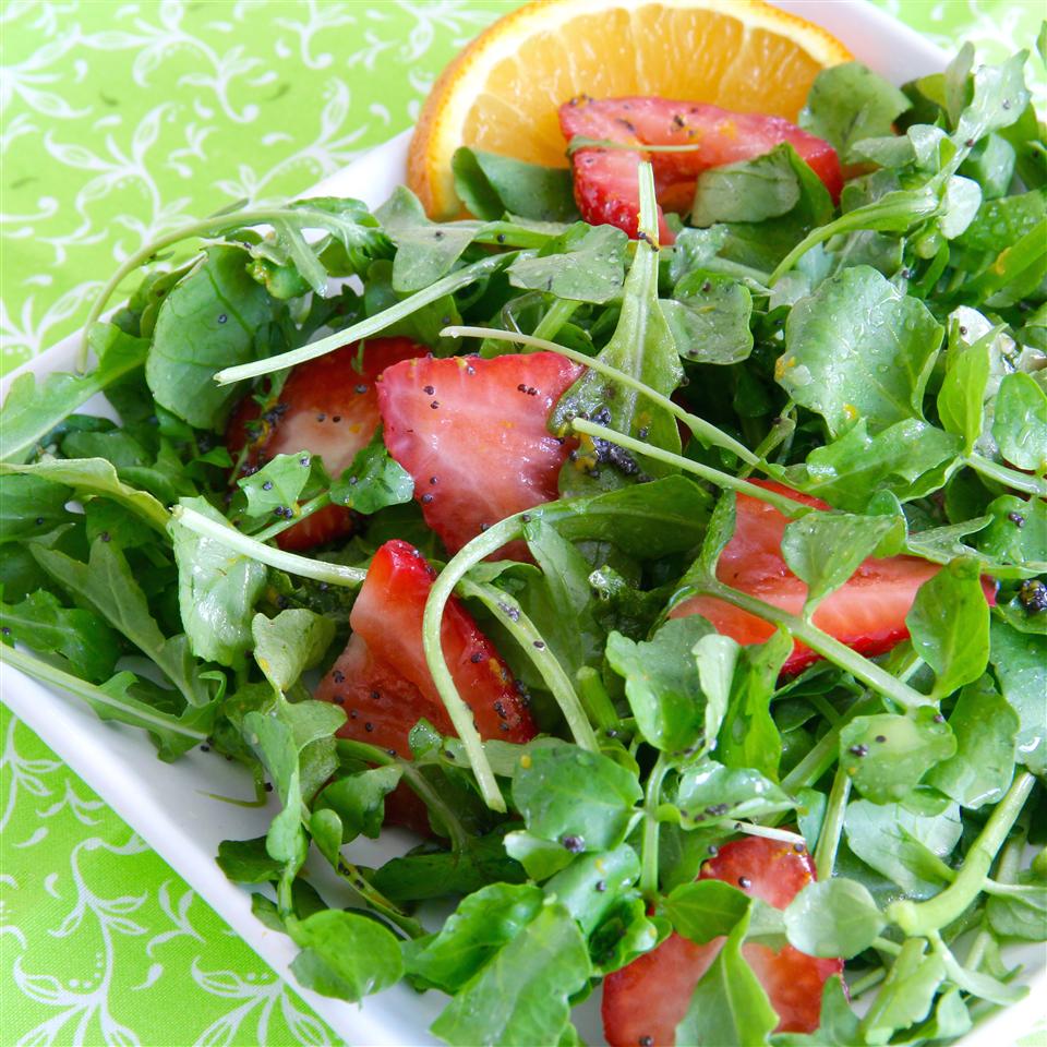 Summer Greens and Strawberries with Poppy Seed Dressing_image