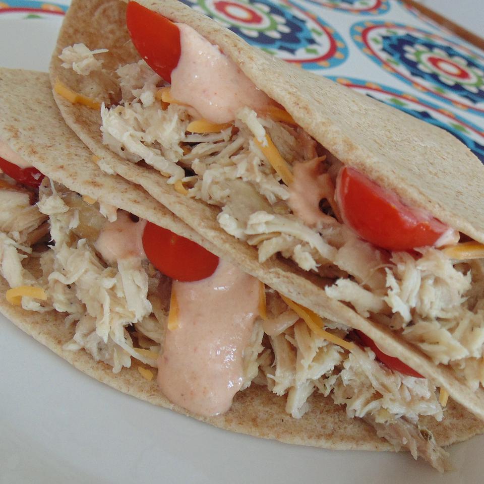 Slow Cooker Chicken Tacos with Chipotle Cream Sauce_image